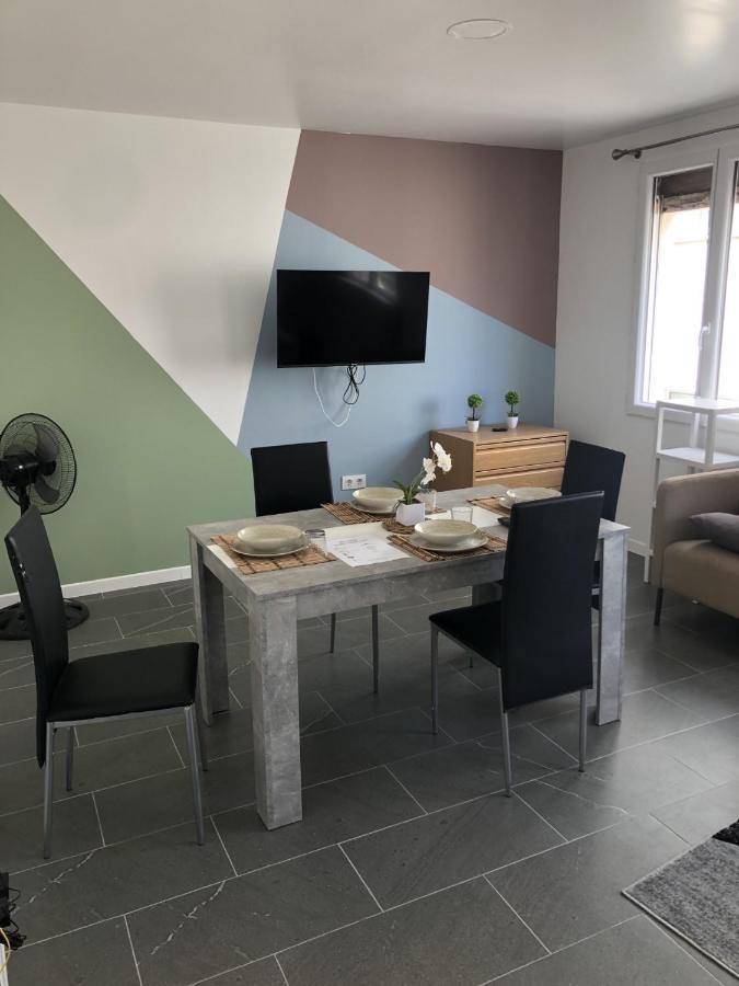 Bel Appartement Roses Plage المظهر الخارجي الصورة