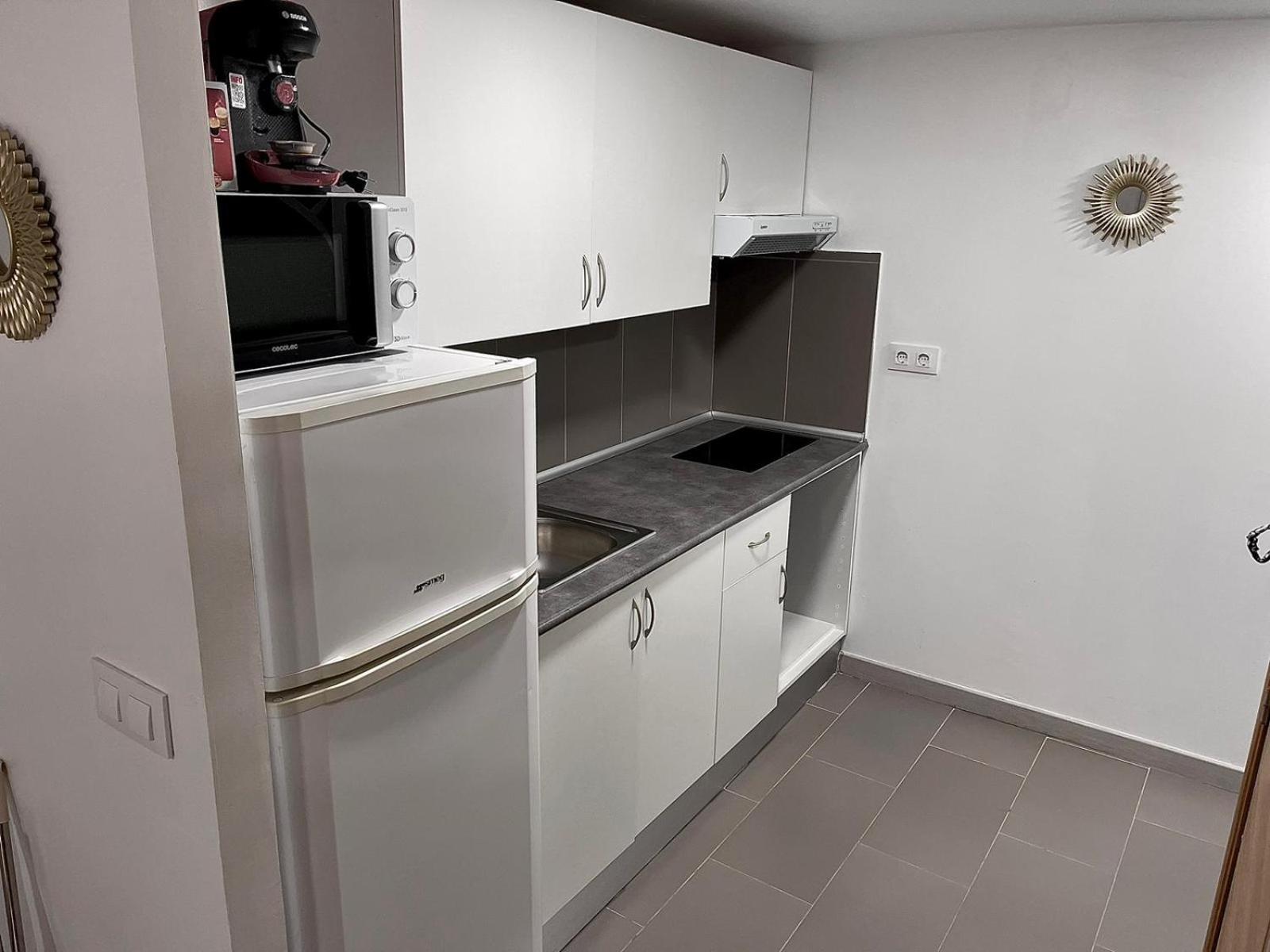Bel Appartement Roses Plage المظهر الخارجي الصورة