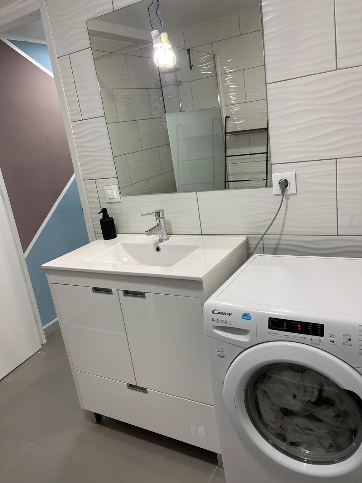 Bel Appartement Roses Plage المظهر الخارجي الصورة